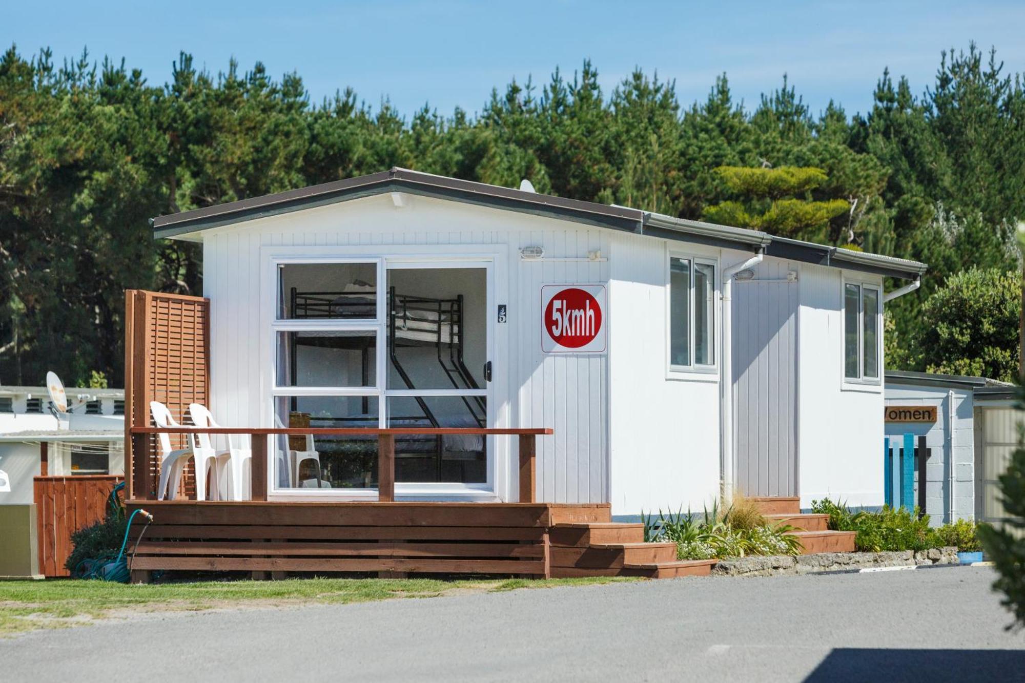 Foxton Beach Holiday Park Exterior foto